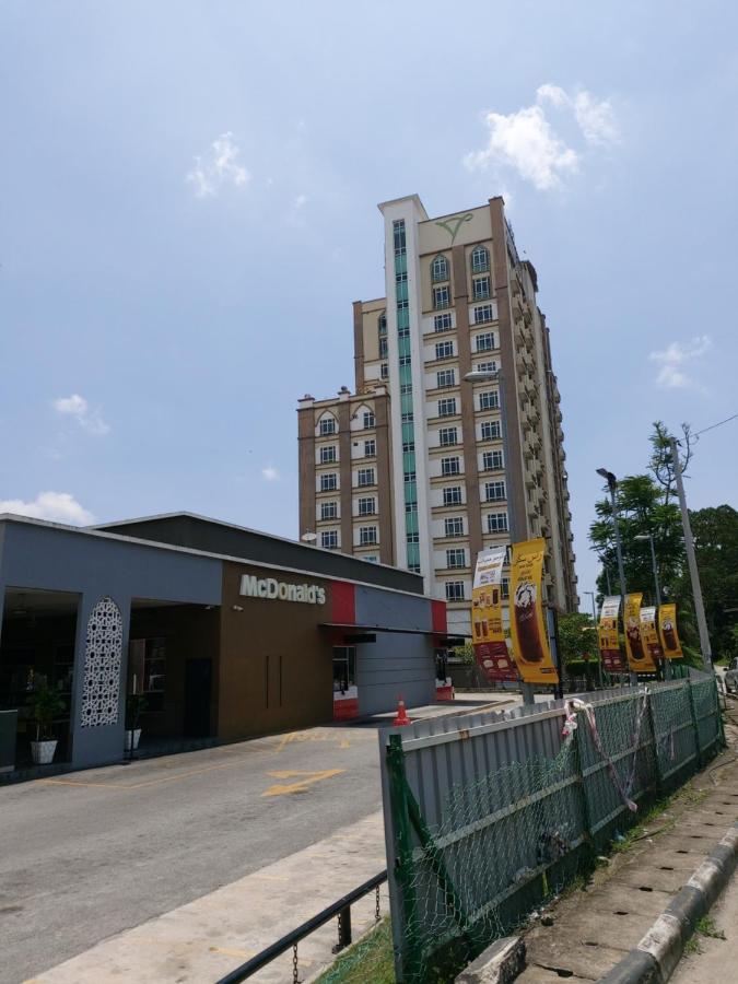 The Viana Apartment 1 Kota Bharu Exterior photo