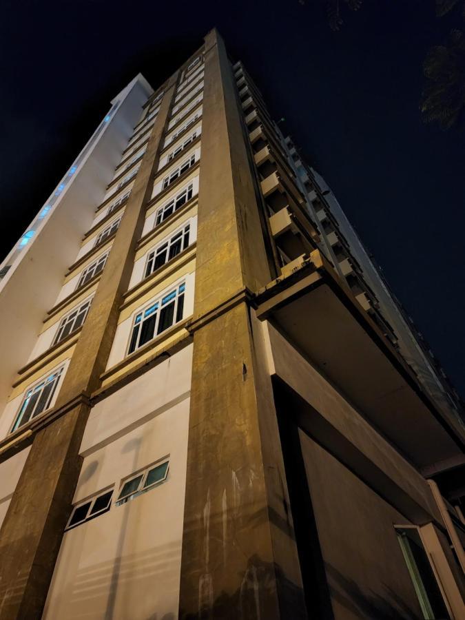 The Viana Apartment 1 Kota Bharu Exterior photo